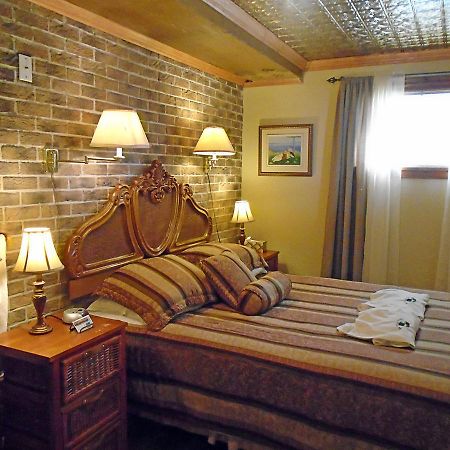Gite La Halte Du Verger Bed And Breakfast Rivière-du-Loup Exterior foto